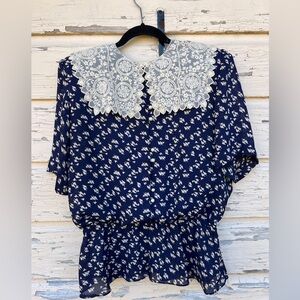 Vintage 90s Ditsy Floral Print Cottagecore Lace Collar Dainty Blouse Top